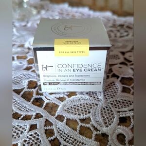 IT Cosmetics Confidence in an Eye Cream